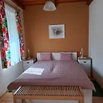 Sunny Garden Pihenohaz Vakantiehuis *