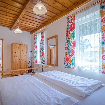 Sunny Garden Pihenohaz 度假居 希欧福克