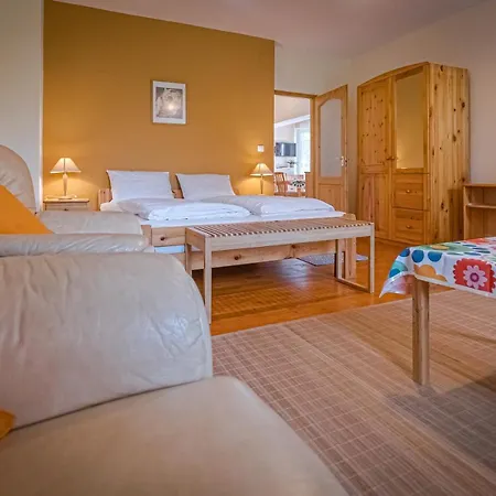 Sunny Garden Pihenohaz *