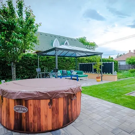 Sunny Garden Pihenohaz 度假居 希欧福克