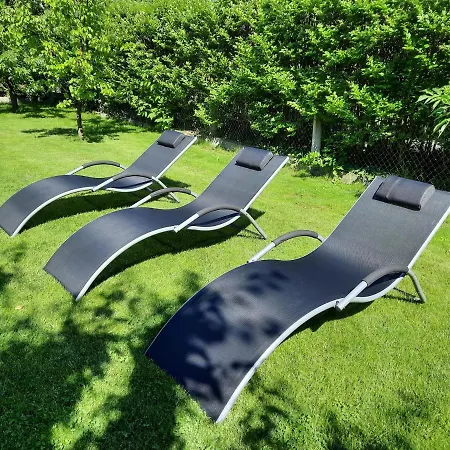 度假居 Sunny Garden Pihenohaz