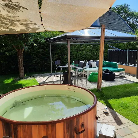 Sunny Garden Pihenohaz *