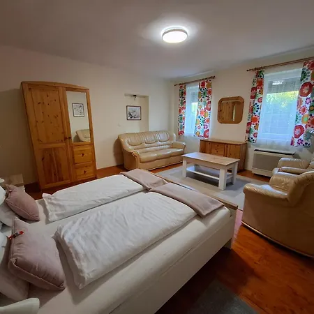 Sunny Garden Pihenohaz