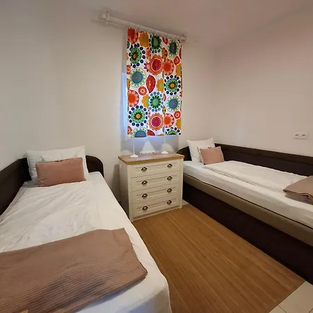 Sunny Garden Pihenohaz