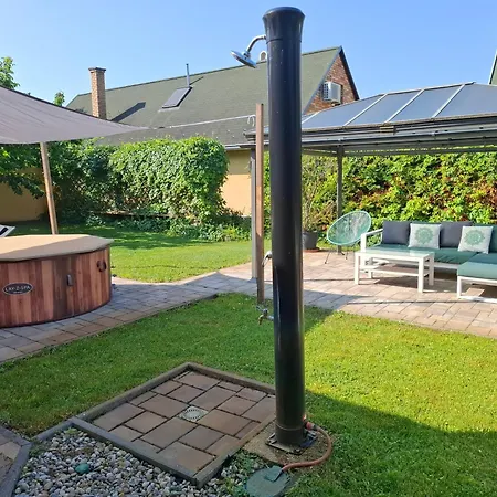 Sunny Garden Pihenohaz Σίοφοκ