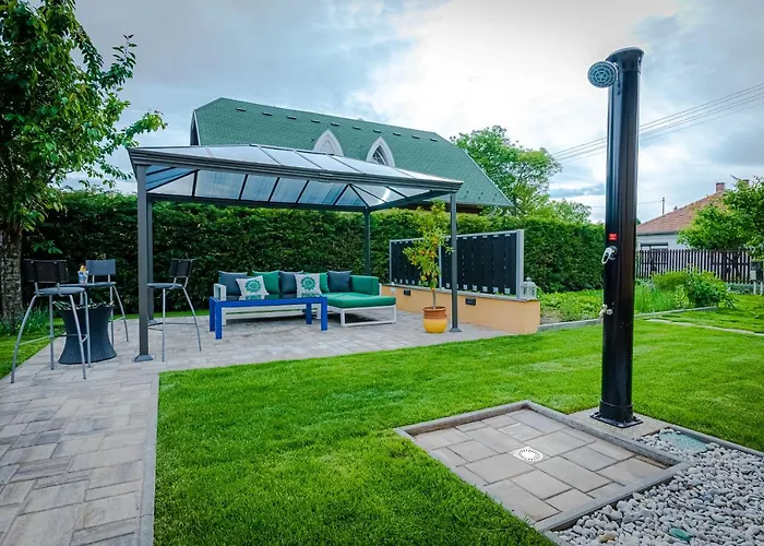 Sunny Garden Ferienhaus Siófok