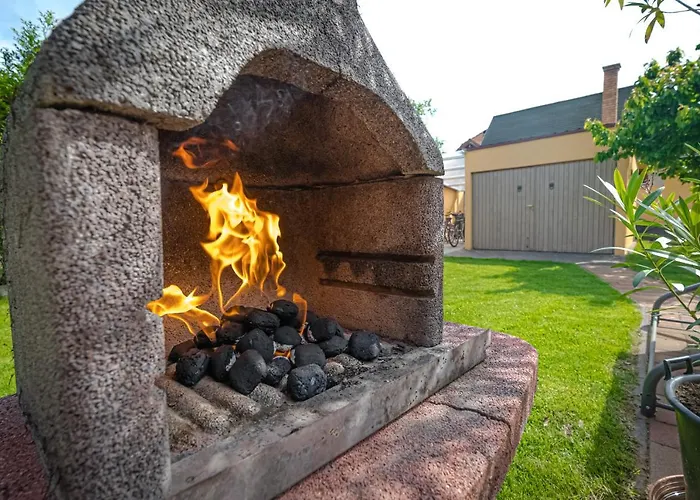 Sunny Garden Ferienhaus Siófok