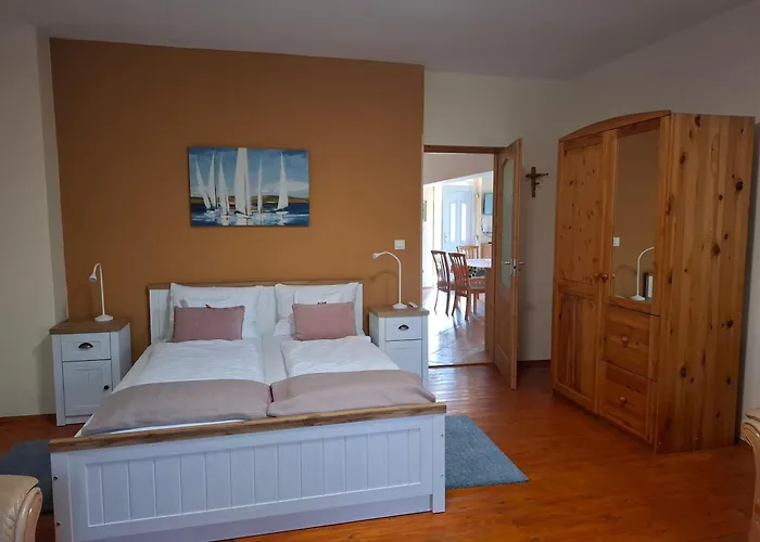 Sunny Garden Pihenohaz * شيوفوك