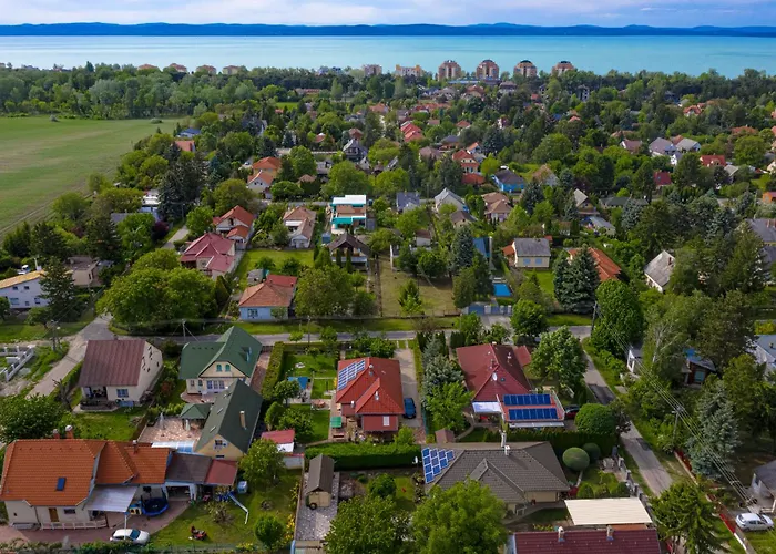 Ferienhaus Sunny Garden